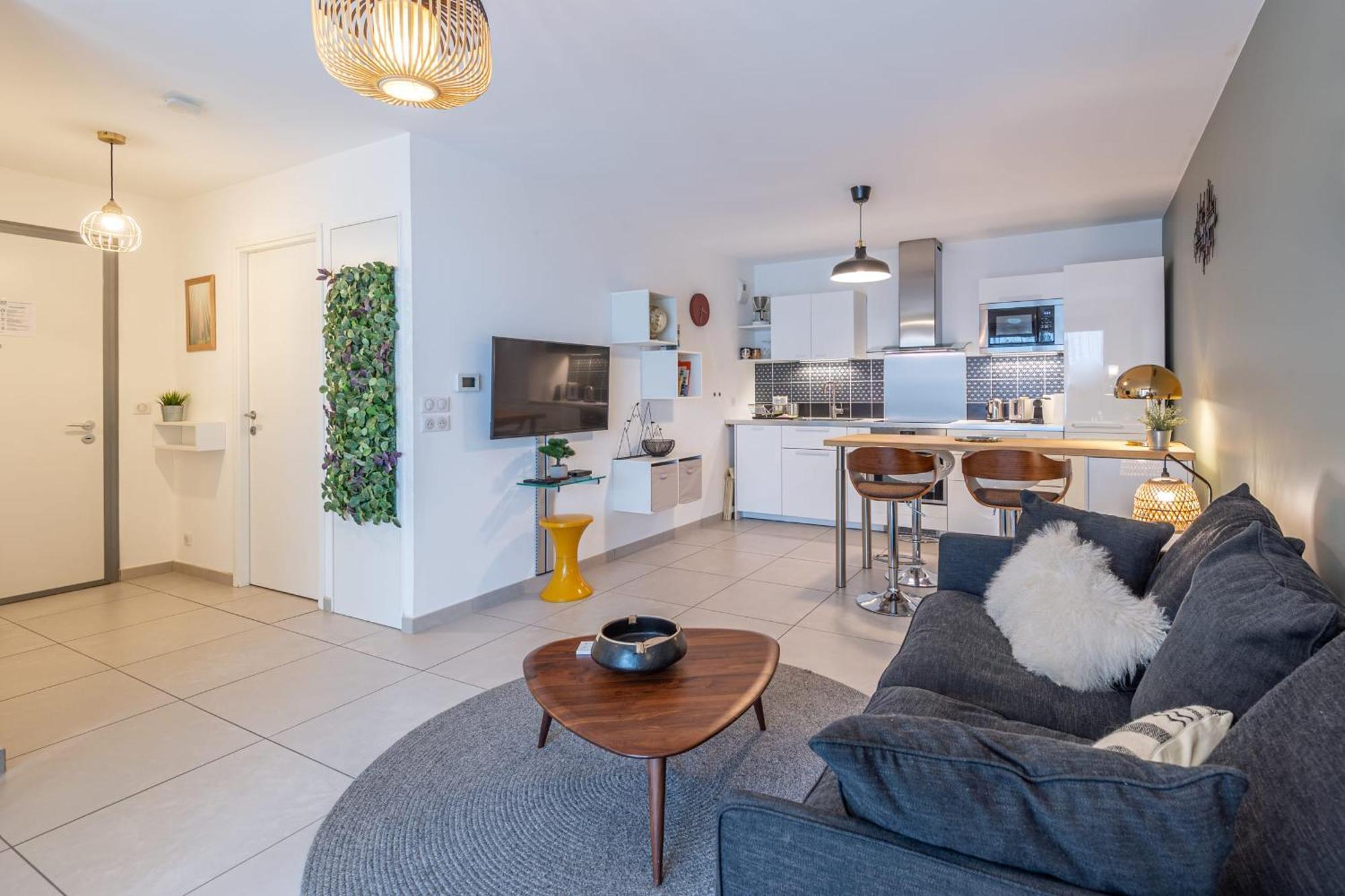 L'Interprete 405 4 - Apartment With Terrace Annecy Eksteriør billede